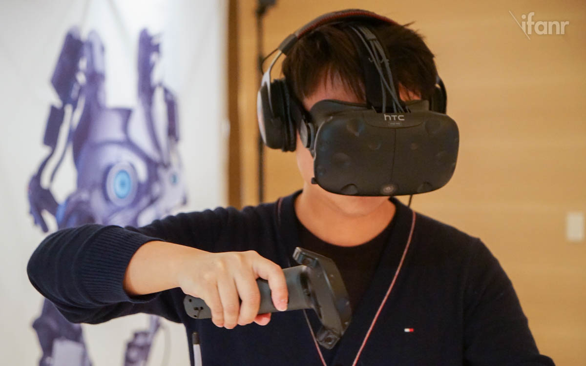 為了更快的體驗(yàn)到更多游戲，HTC Vive 將迎接 2D 桌面影院模式